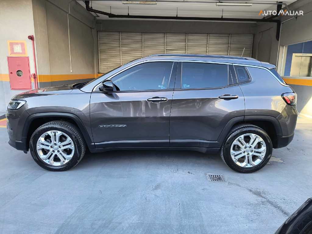 JEEP COMPASS 1.3 T270 TURBO FLEX LONGITUDE AT6 JEEP COMPASS 1.3 T270 TURBO FLEX LONGITUDE AT6