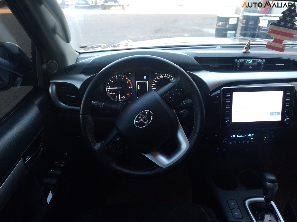 TOYOTA HILUX 2.8 D-4D TURBO DIESEL CD SR 4X4 AUTOM&Aacute;TICO