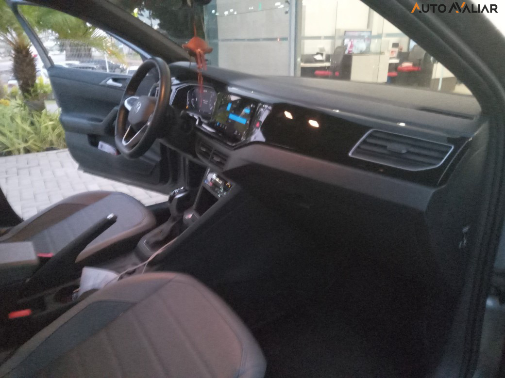 VOLKSWAGEN NIVUS 1.0 200 TSI TOTAL FLEX HIGHLINE AUTOM&Aacute;TICO