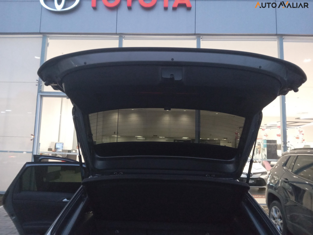 VOLKSWAGEN NIVUS 1.0 200 TSI TOTAL FLEX HIGHLINE AUTOM&Aacute;TICO