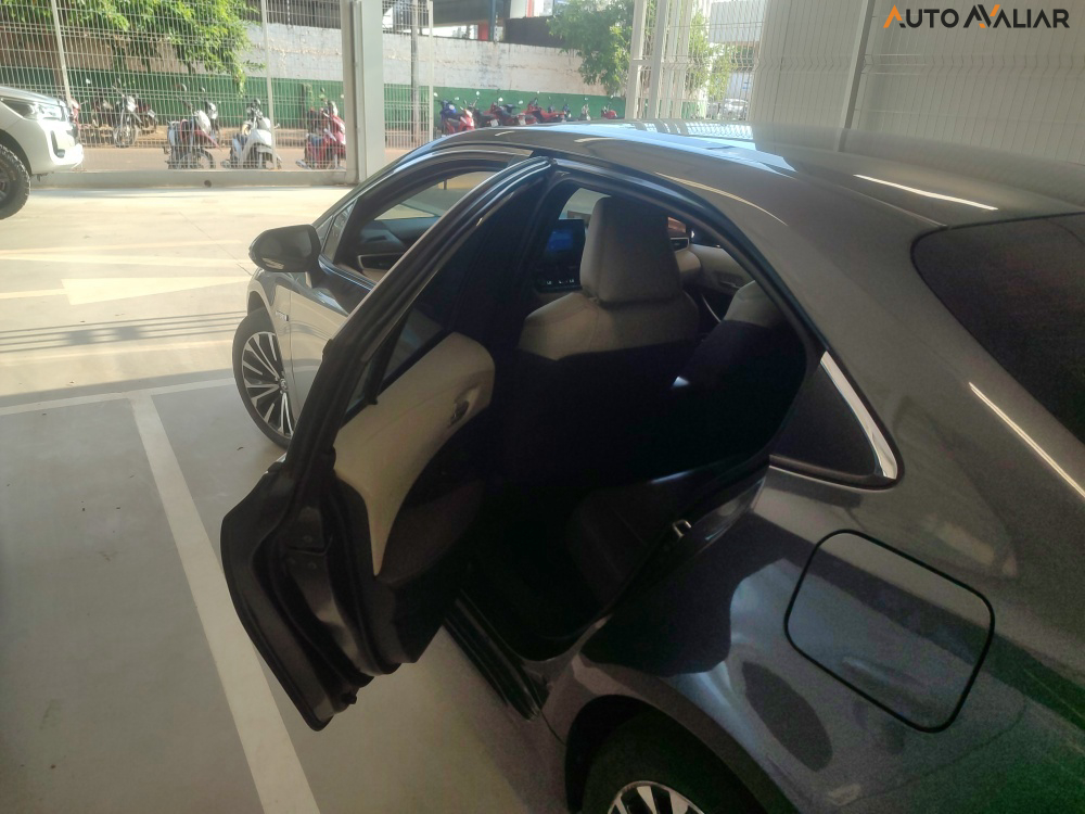 TOYOTA COROLLA 1.8 VVT-I HYBRID FLEX ALTIS PREMIUM CVT