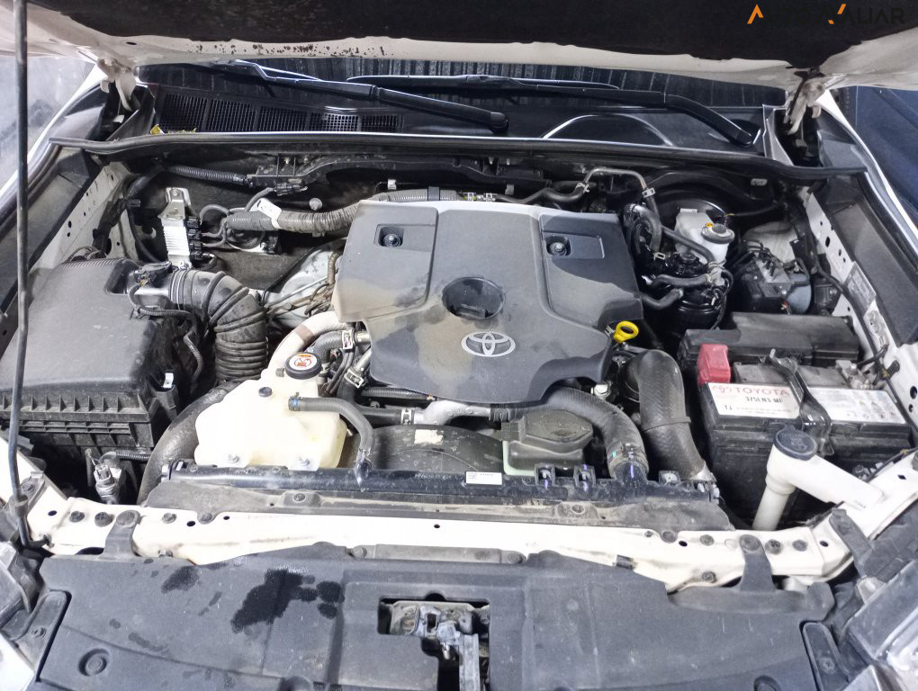 TOYOTA HILUX 2.8 D-4D TURBO DIESEL CD SRV 4X4 AUTOM&Aacute;TICO