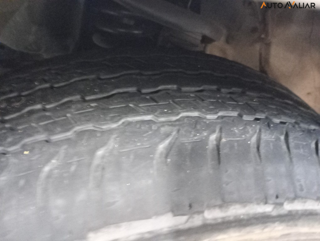 TOYOTA HILUX 2.8 D-4D TURBO DIESEL CD SRV 4X4 AUTOM&Aacute;TICO