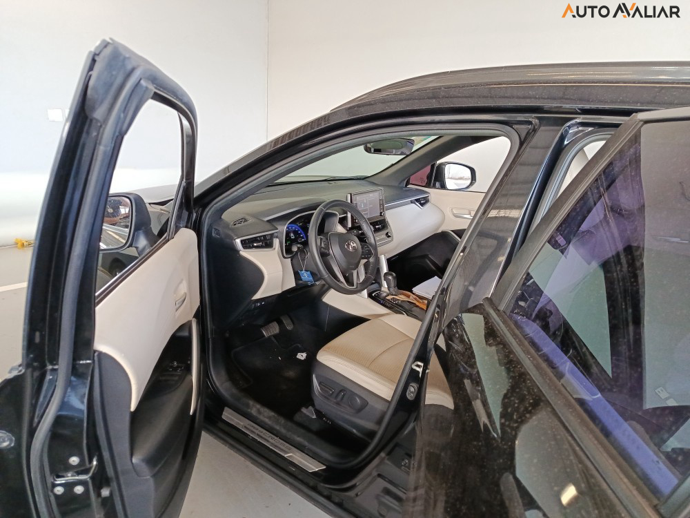 TOYOTA COROLLA CROSS 1.8 VVT-I HYBRID FLEX XRX CVT