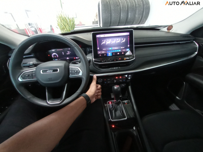 JEEP COMPASS 1.3 T270 TURBO FLEX LIMITED AT6