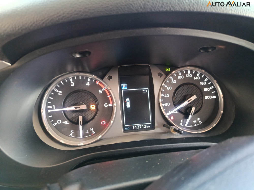 TOYOTA HILUX 2.8 D-4D TURBO DIESEL CD SR 4X4 AUTOM&Aacute;TICO