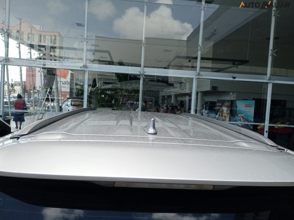 TOYOTA HILUX SW4 2.8 D-4D TURBO DIESEL SRX 7L 4X4 AUTOM&Aacute;TICO