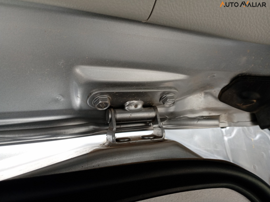 TOYOTA HILUX SW4 2.8 D-4D TURBO DIESEL SRX 7L 4X4 AUTOM&Aacute;TICO