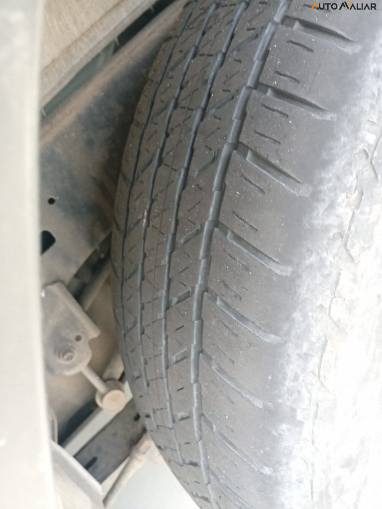 TOYOTA HILUX SW4 2.8 D-4D TURBO DIESEL SRX 7L 4X4 AUTOM&Aacute;TICO