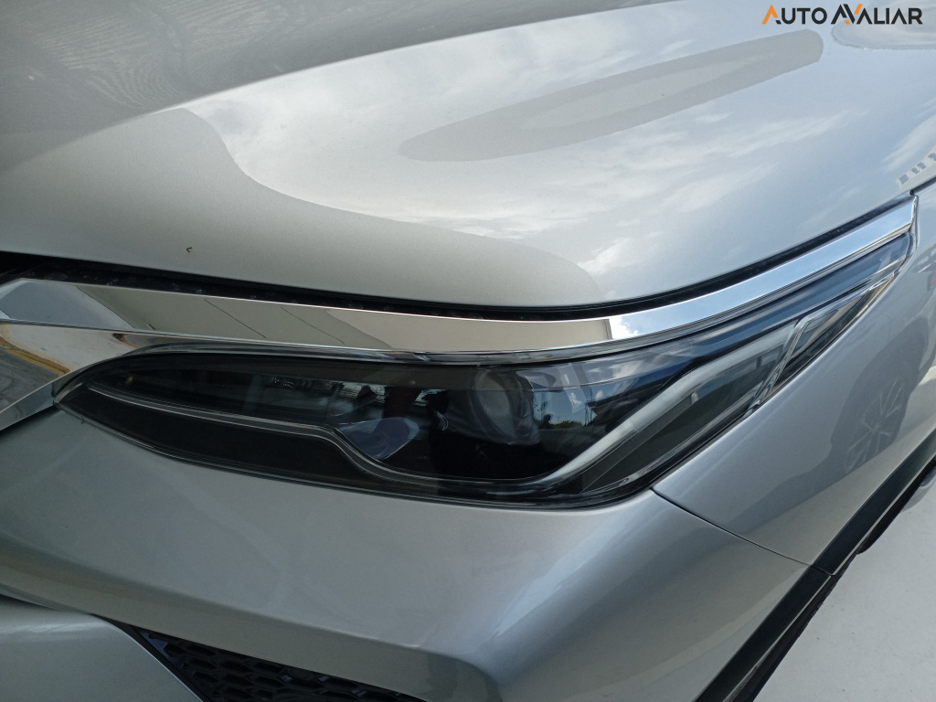 TOYOTA HILUX SW4 2.8 D-4D TURBO DIESEL SRX 7L 4X4 AUTOM&Aacute;TICO