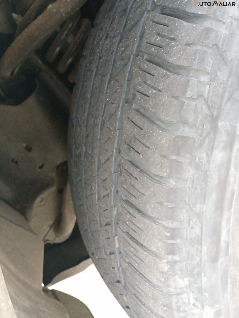 TOYOTA HILUX SW4 2.8 D-4D TURBO DIESEL SRX 7L 4X4 AUTOM&Aacute;TICO