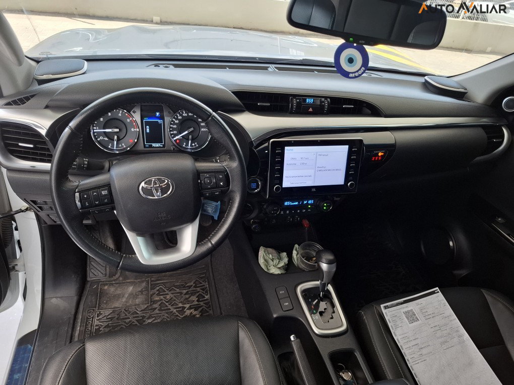 TOYOTA HILUX 2.8 D-4D TURBO DIESEL CD SRX 4X4 AUTOM&Aacute;TICO