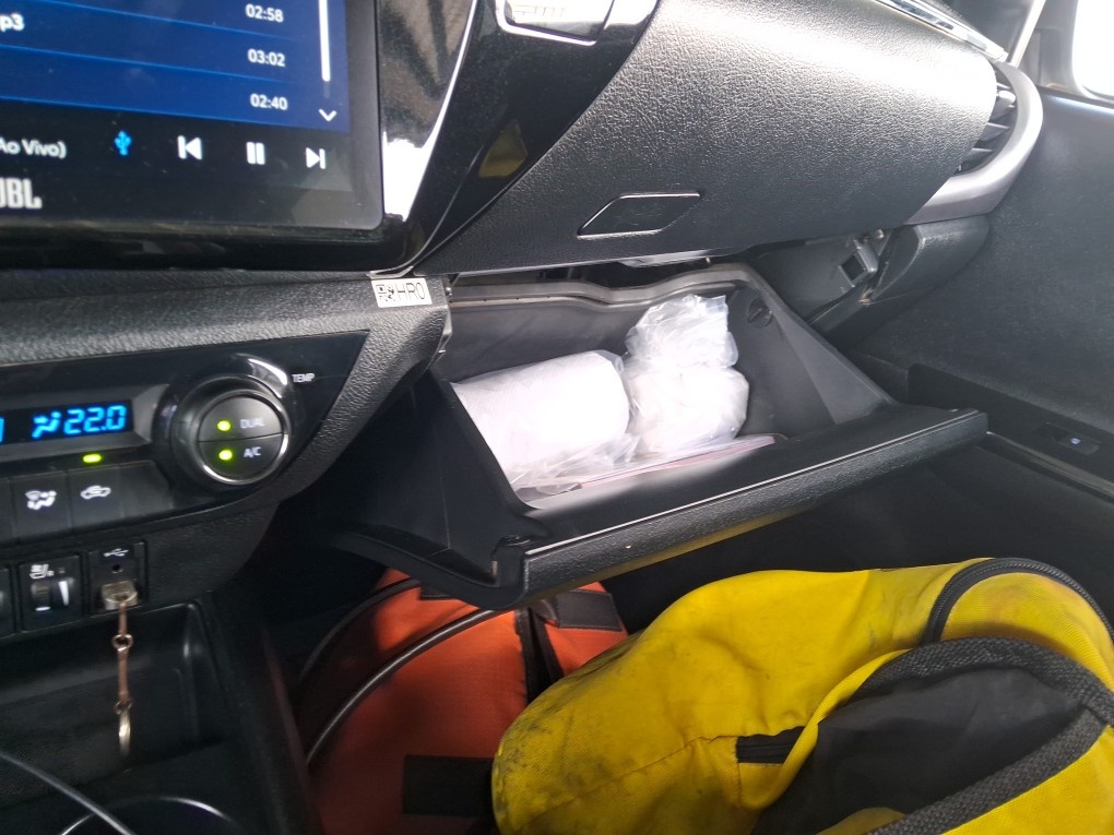 TOYOTA HILUX 2.8 D-4D TURBO DIESEL CD SRX 4X4 AUTOM&Aacute;TICO