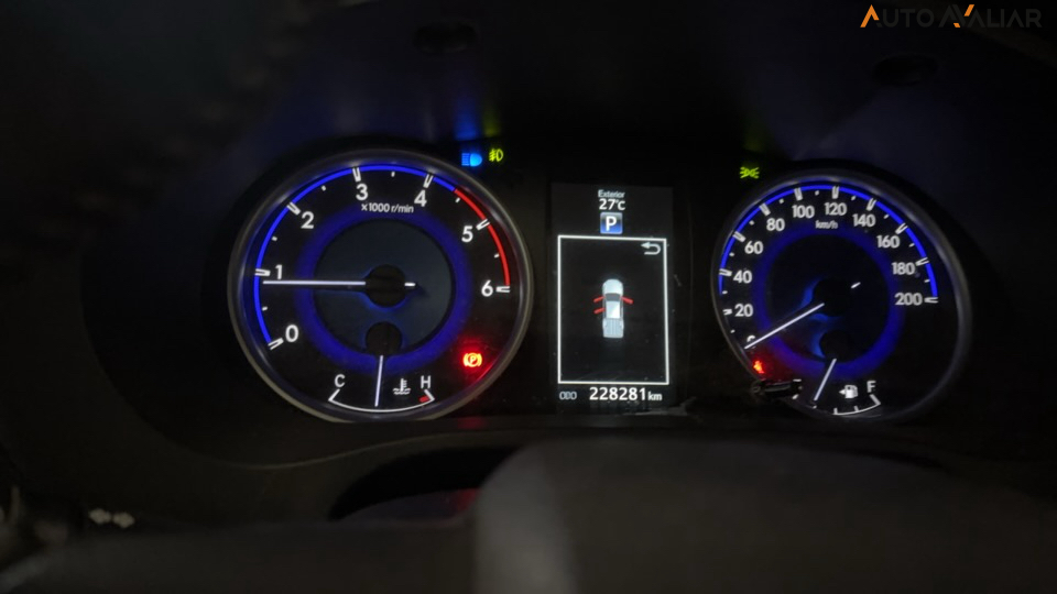 TOYOTA HILUX 2.8 SRX 4X4 CD 16V DIESEL 4P AUTOMATICO