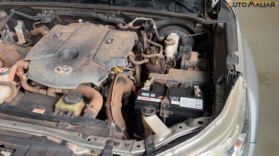 TOYOTA HILUX 2.8 SRX 4X4 CD 16V DIESEL 4P AUTOMATICO