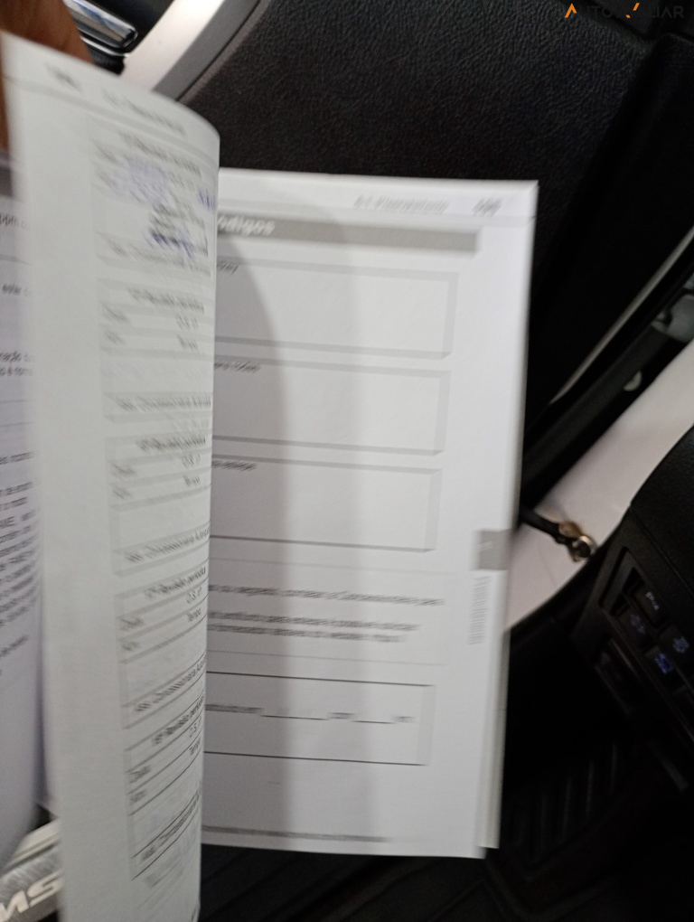 TOYOTA HILUX SW4 2.8 D-4D TURBO DIESEL SRX PLATINUM 7L 4X4 AUTOM&Aacute;TICO