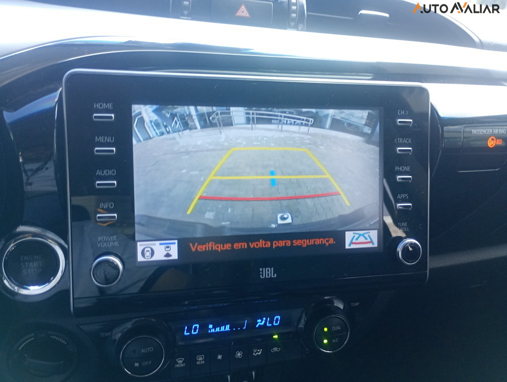 TOYOTA HILUX 2.8 D-4D TURBO DIESEL CD SRX 4X4 AUTOM&Aacute;TICO