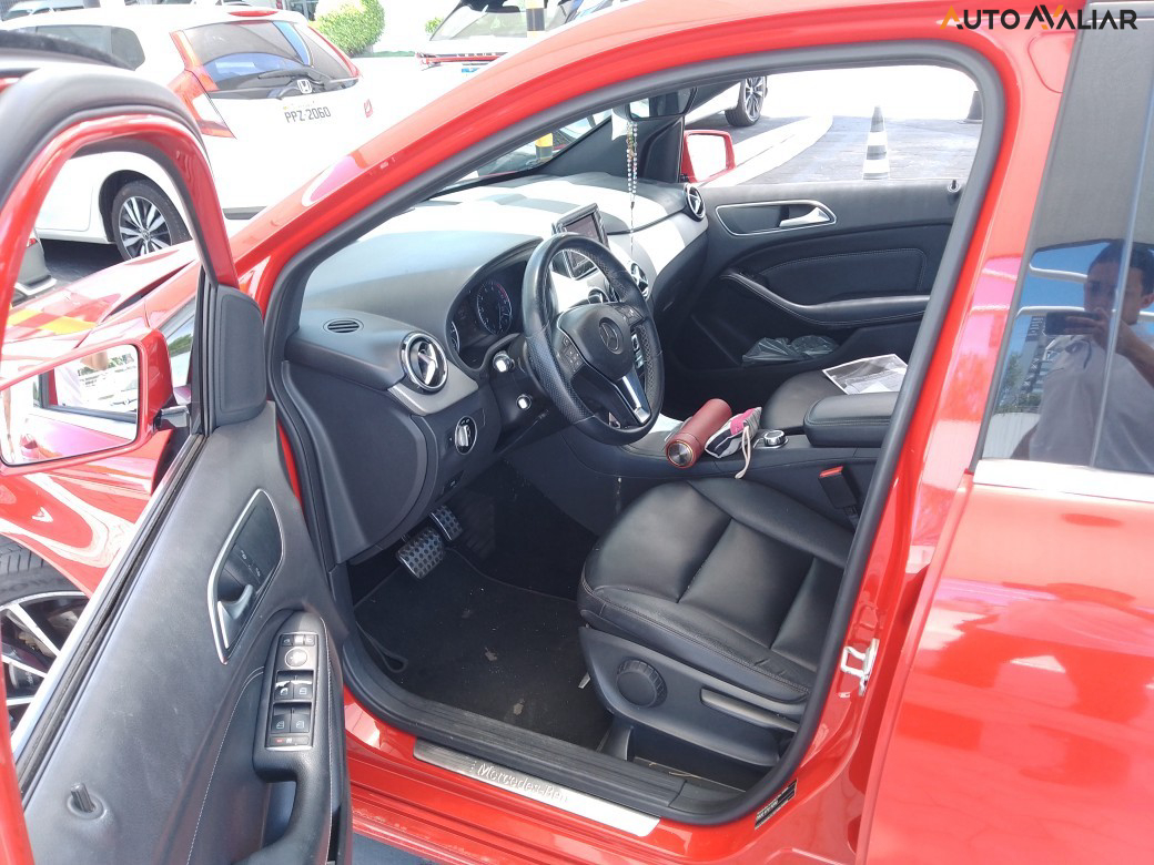 MERCEDES-BENZ B 200 1.6 SPORT TURBO GASOLINA 4P AUTOMATICO