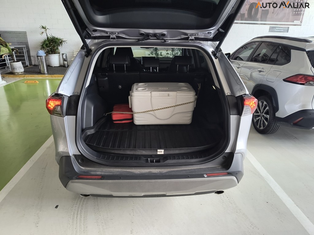 TOYOTA RAV4 2.5 VVT-IE HYBRID SX CONNECT AWD CVT