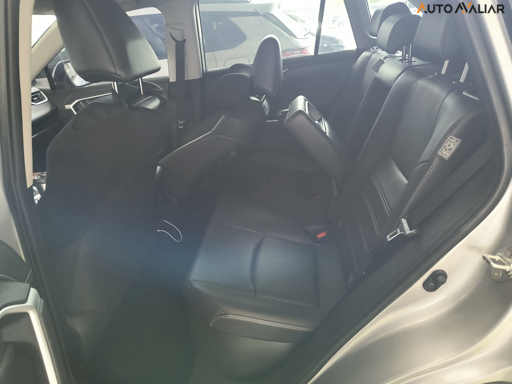 TOYOTA RAV4 2.5 VVT-IE HYBRID SX CONNECT AWD CVT