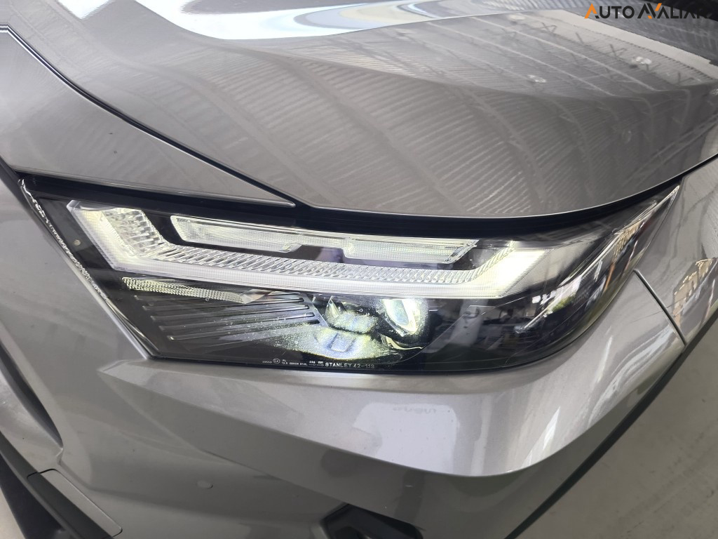 TOYOTA RAV4 2.5 VVT-IE HYBRID SX CONNECT AWD CVT