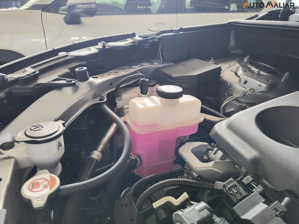 TOYOTA RAV4 2.5 VVT-IE HYBRID SX CONNECT AWD CVT