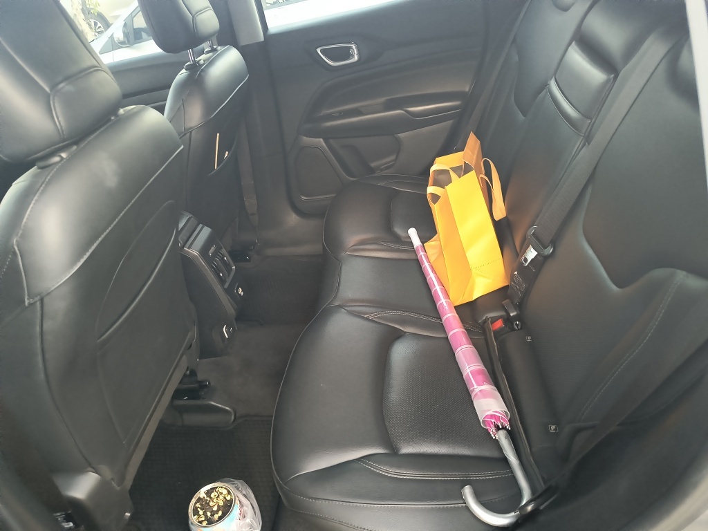 JEEP COMPASS 1.3 T270 TURBO FLEX LONGITUDE AT6