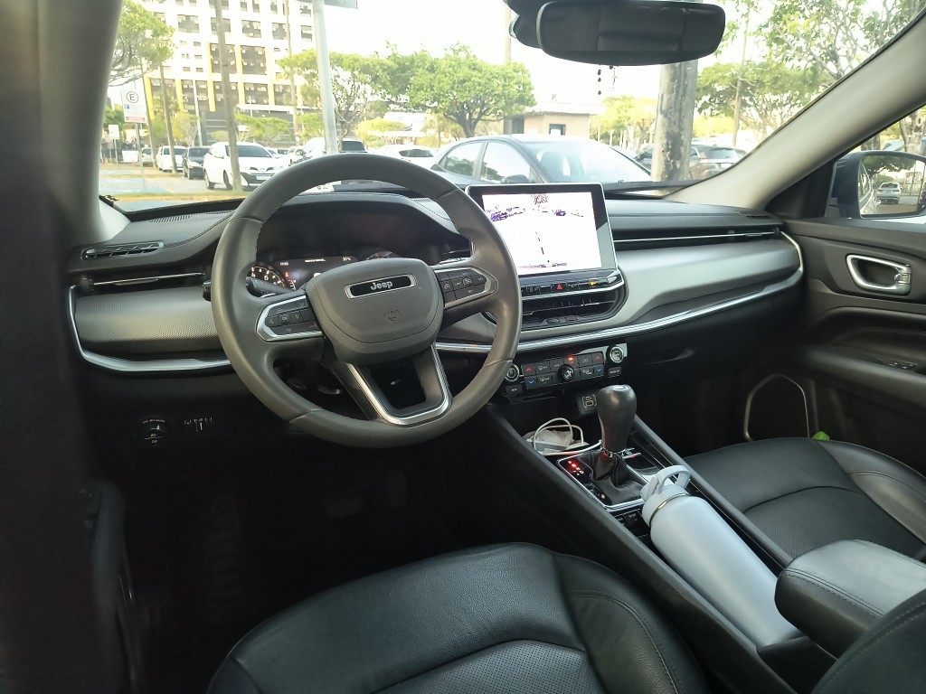 JEEP COMPASS 1.3 T270 TURBO FLEX LONGITUDE AT6