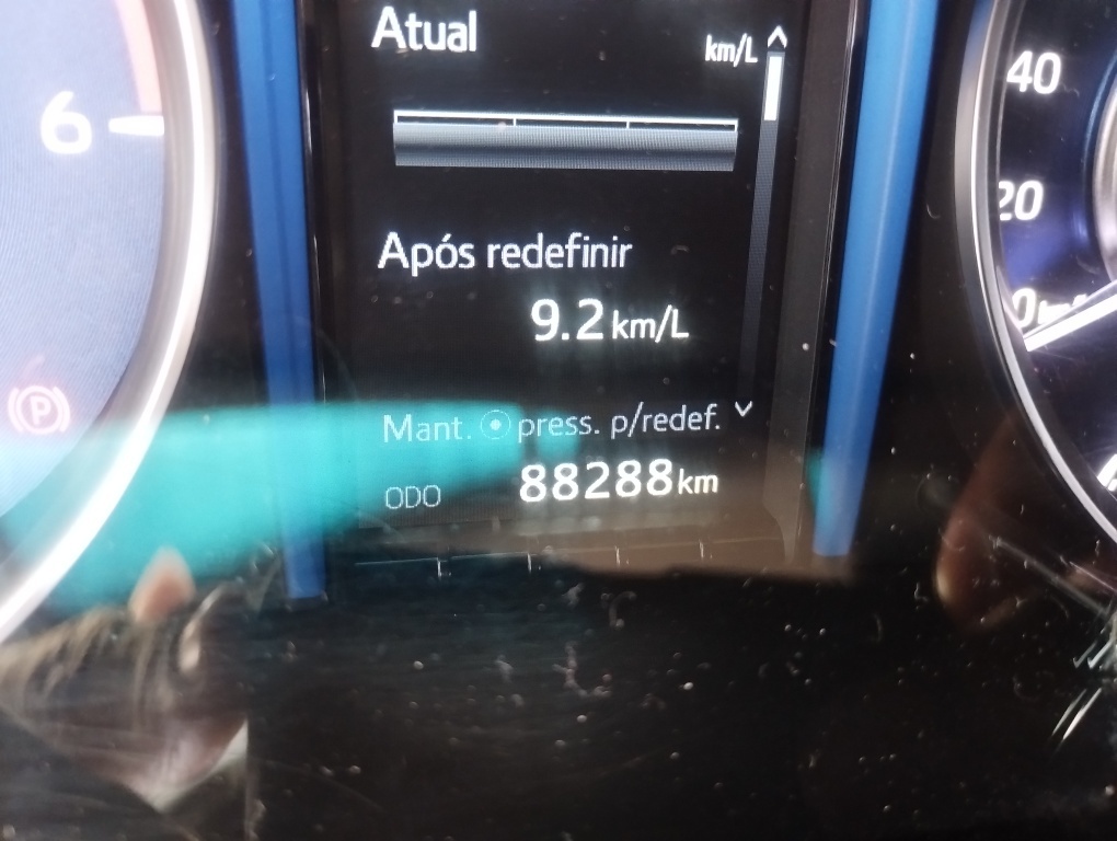 TOYOTA HILUX SW4 2.8 D-4D TURBO DIESEL SRX 7L 4X4 AUTOM&Aacute;TICO