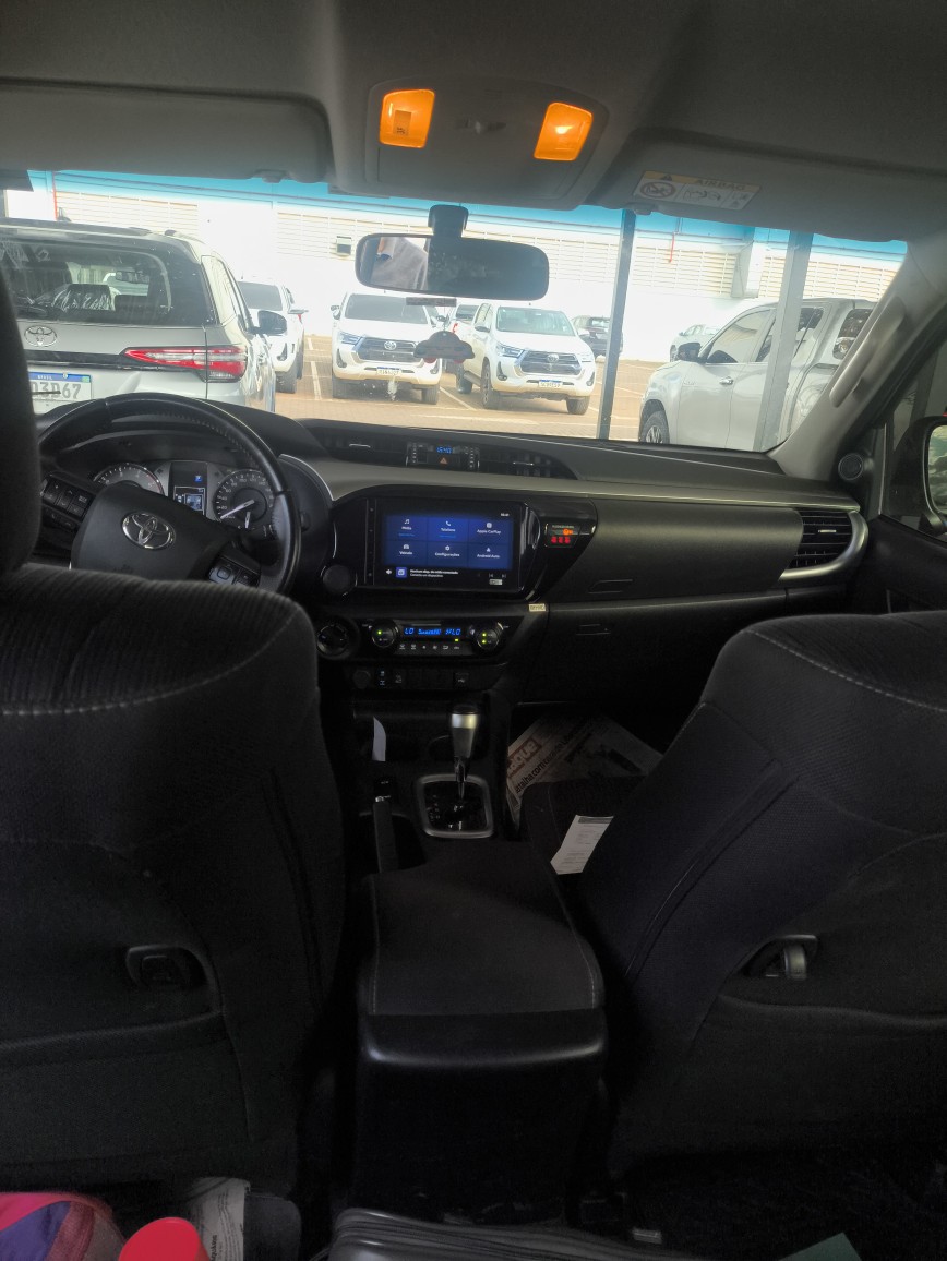 TOYOTA HILUX 2.8 D-4D TURBO DIESEL CD SR 4X4 AUTOM&Aacute;TICA