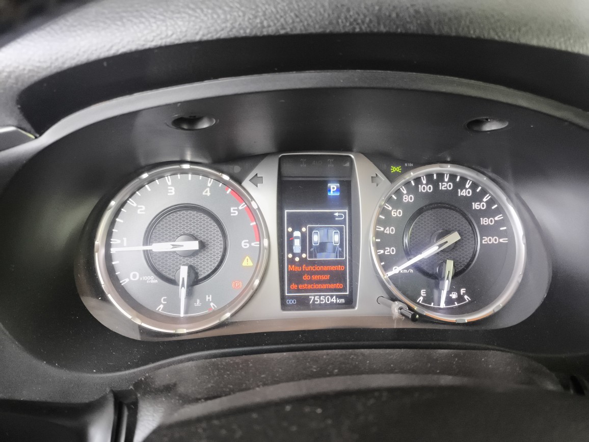 TOYOTA HILUX 2.8 D-4D TURBO DIESEL CD SR 4X4 AUTOM&Aacute;TICA