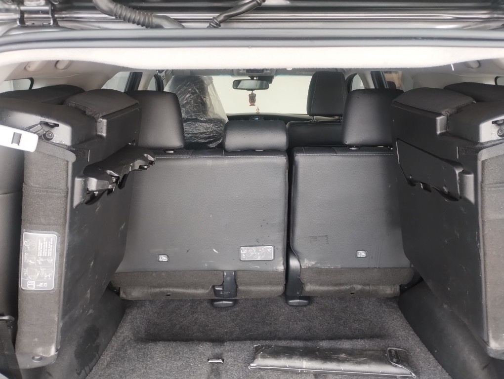 TOYOTA HILUX SW4 2.8 D-4D TURBO DIESEL SRX 7L 4X4 AUTOM&Aacute;TICO