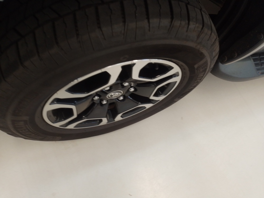 TOYOTA HILUX 2.8 D-4D TURBO DIESEL CD SRX 4X4 AUTOM&Aacute;TICO