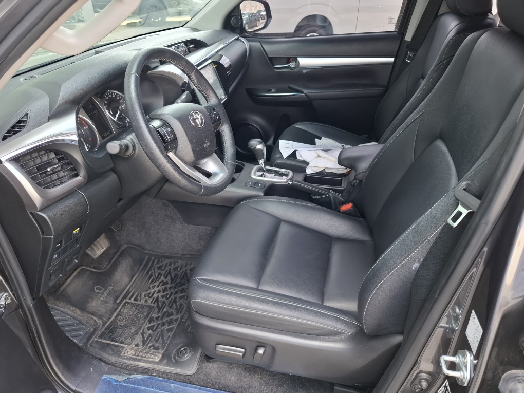 TOYOTA HILUX 2.8 D-4D TURBO DIESEL CD SRV 4X4 AUTOM&Aacute;TICO