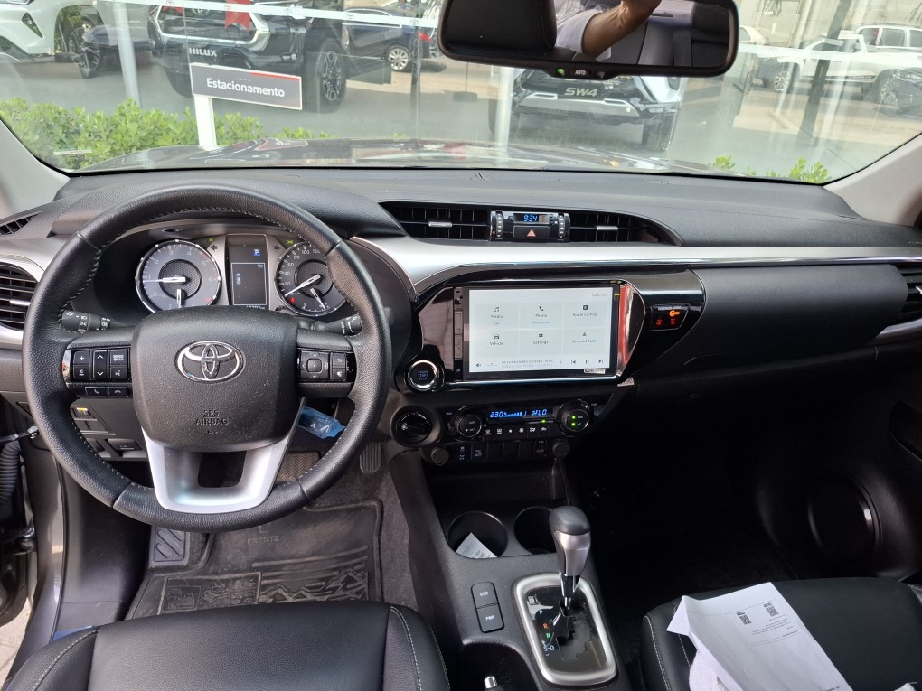 TOYOTA HILUX 2.8 D-4D TURBO DIESEL CD SRV 4X4 AUTOM&Aacute;TICO