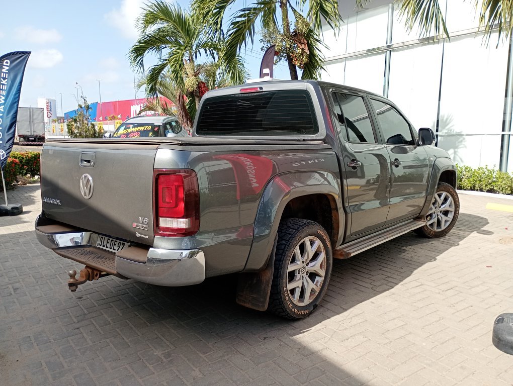 VOLKSWAGEN AMAROK 3.0 V6 TDI HIGHLINE CD DIESEL 4MOTION AUTOMATICO