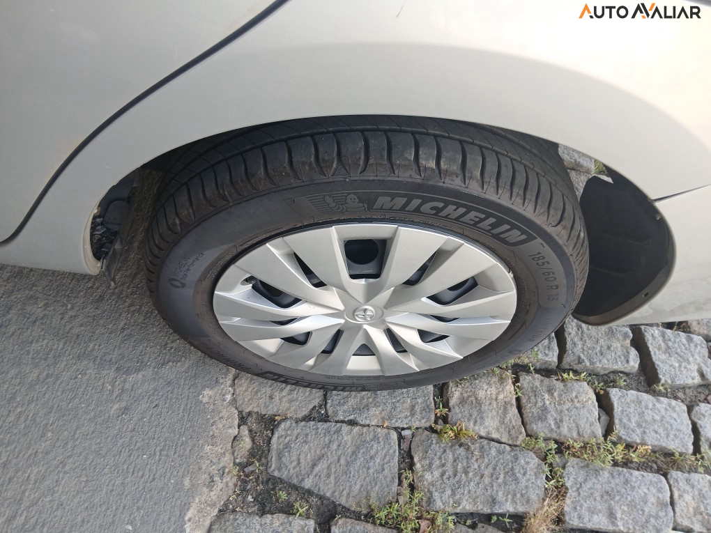 TOYOTA YARIS 1.5 16V FLEX SEDAN XL LIVE MULTIDRIVE