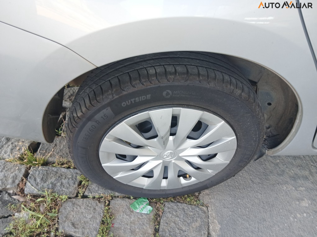 TOYOTA YARIS 1.5 16V FLEX SEDAN XL LIVE MULTIDRIVE