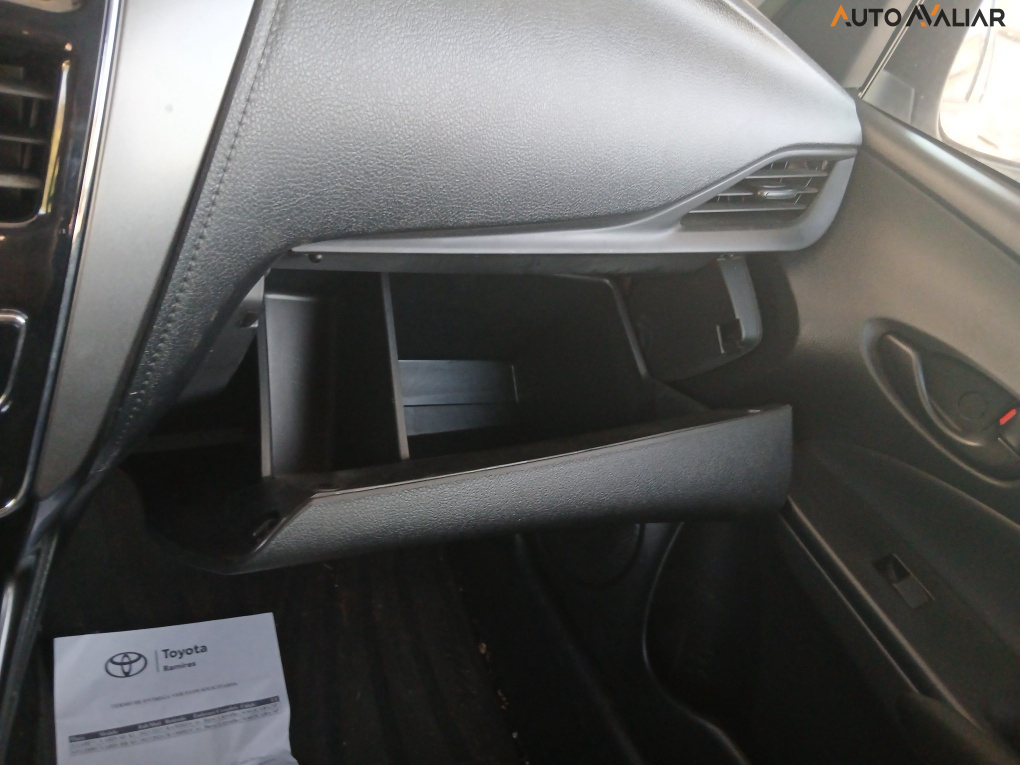 TOYOTA YARIS 1.5 16V FLEX SEDAN XL LIVE MULTIDRIVE