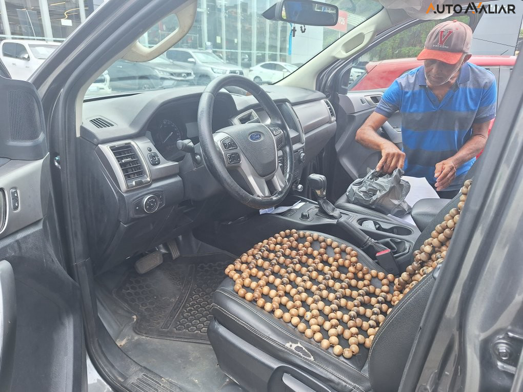 FORD RANGER 3.2 XLT 4X4 CD 20V DIESEL 4P AUTOMATICO