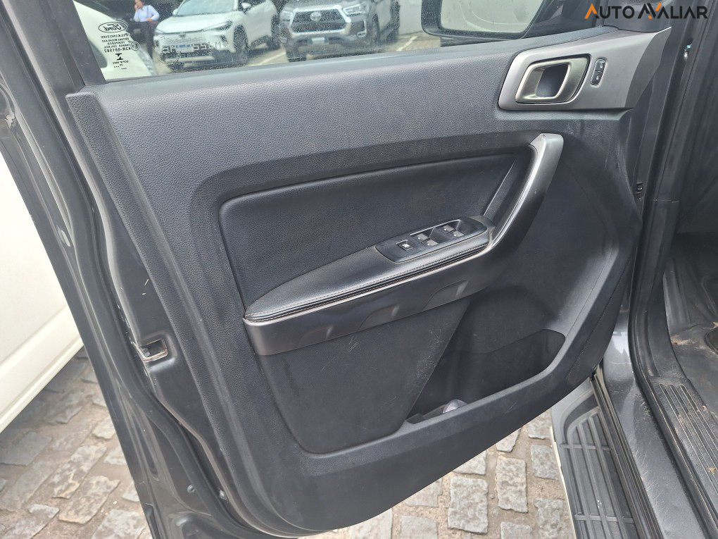 FORD RANGER 3.2 XLT 4X4 CD 20V DIESEL 4P AUTOMATICO