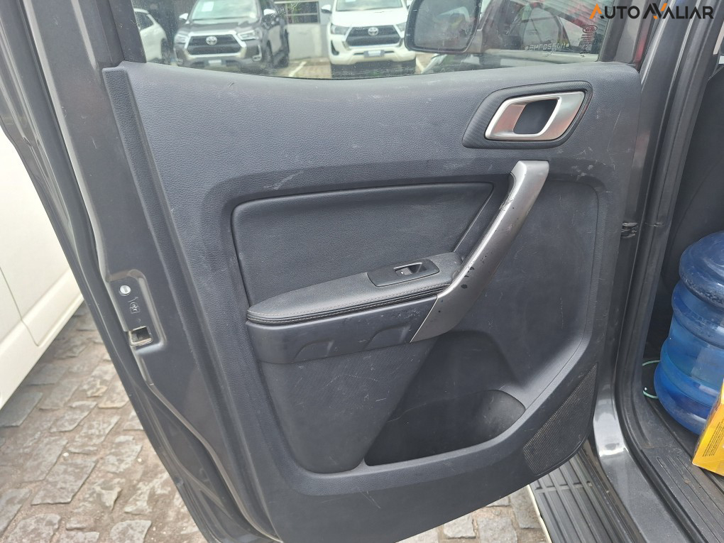 FORD RANGER 3.2 XLT 4X4 CD 20V DIESEL 4P AUTOMATICO