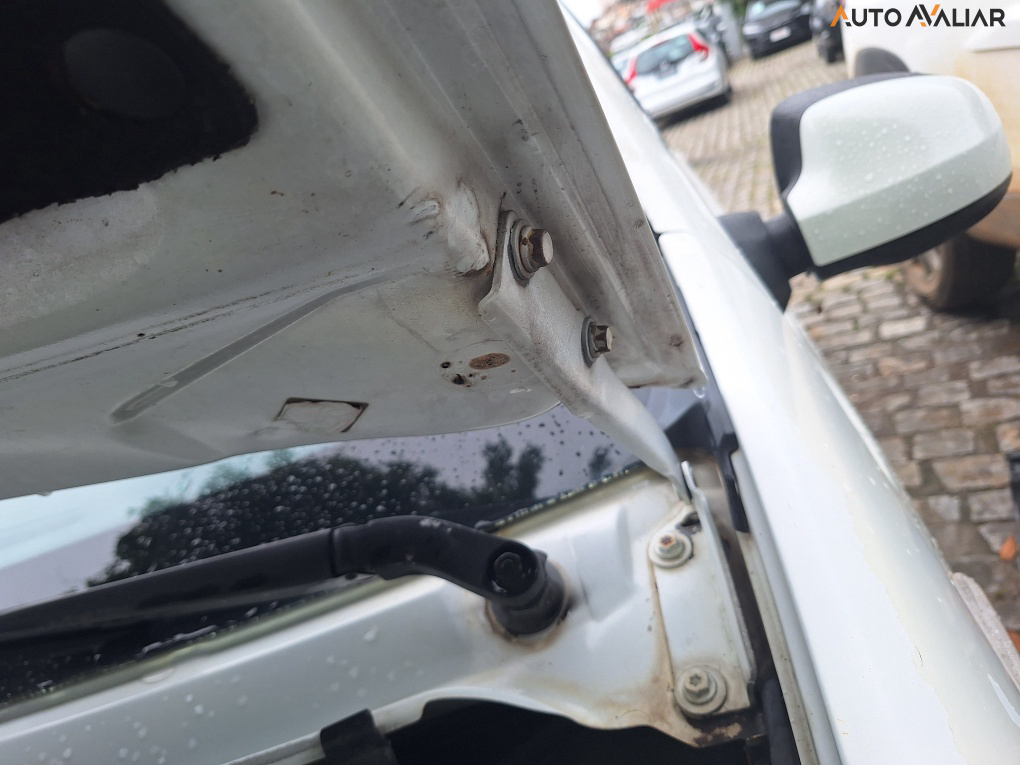 RENAULT SANDERO 1.6 PRIVILEGE 16V FLEX 4P AUTOMATICO