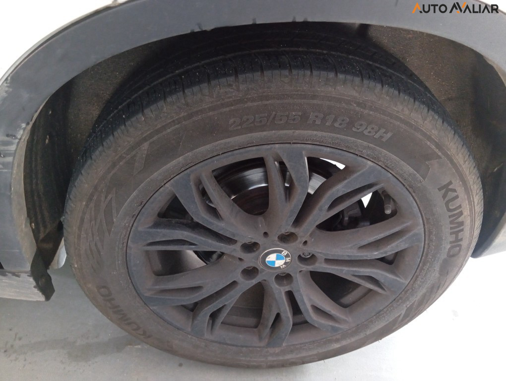 BMW X1 2.0 16V TURBO ACTIVEFLEX SDRIVE20I 4P AUTOMATICO