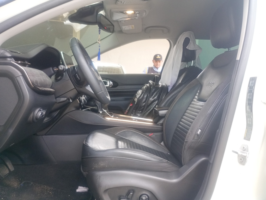 JEEP COMMANDER 2.0 TD380 TURBO DIESEL LIMITED AT9