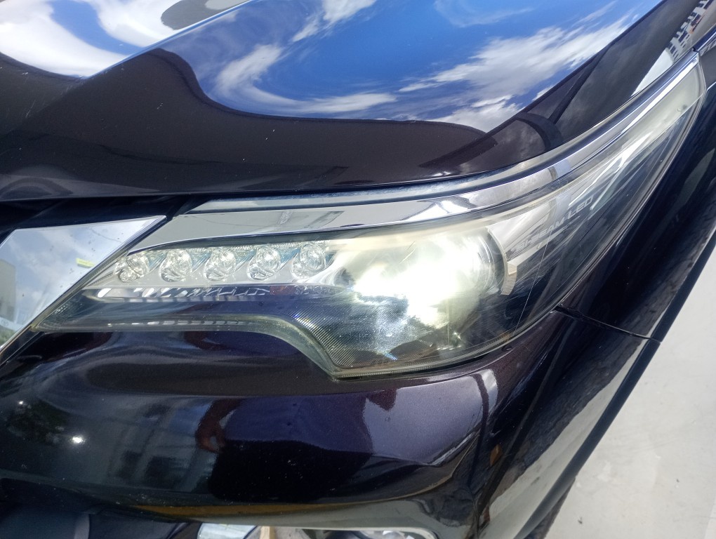 TOYOTA HILUX SW4 2.8 SRX 4X4 7 LUGARES 16V TURBO INTERCOOLER DIESEL 4P AUTOMATICO