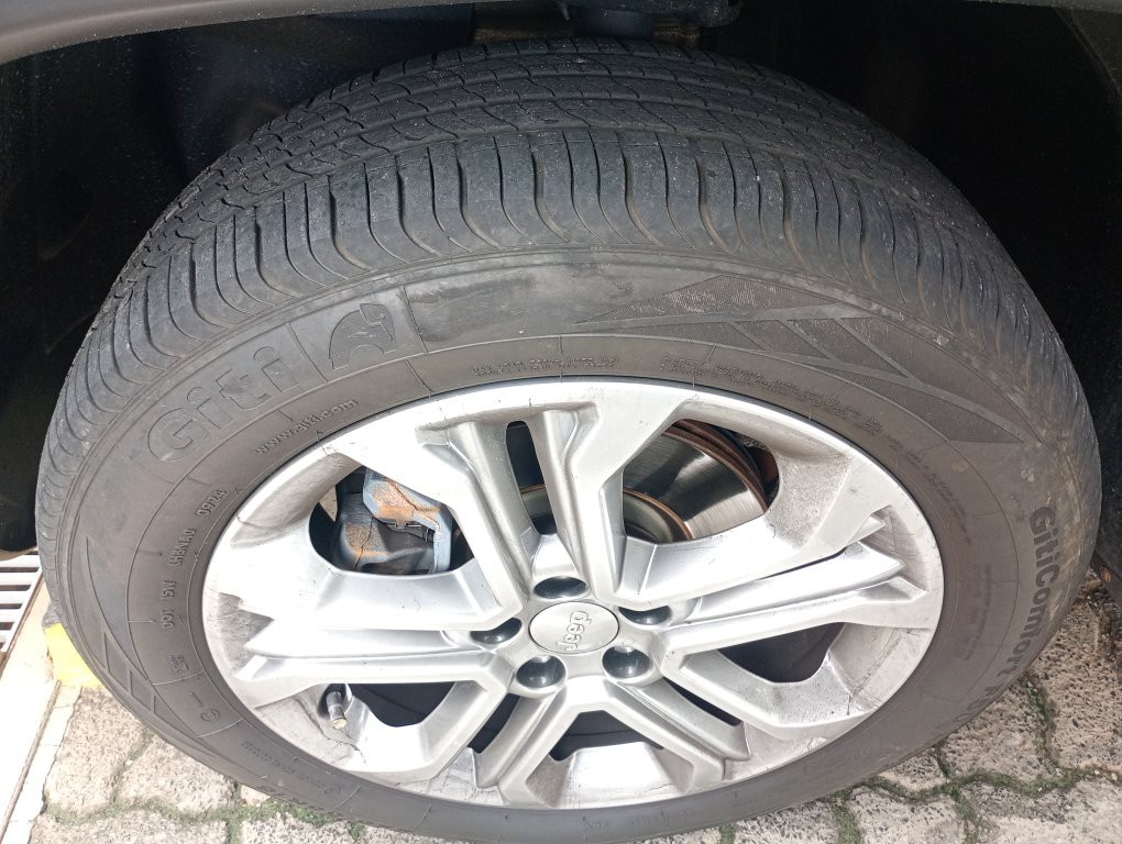 JEEP COMPASS 2.0 TD350 TURBO DIESEL LONGITUDE AT9