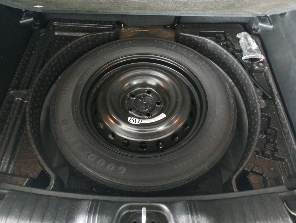 JEEP COMPASS 2.0 TD350 TURBO DIESEL LONGITUDE AT9