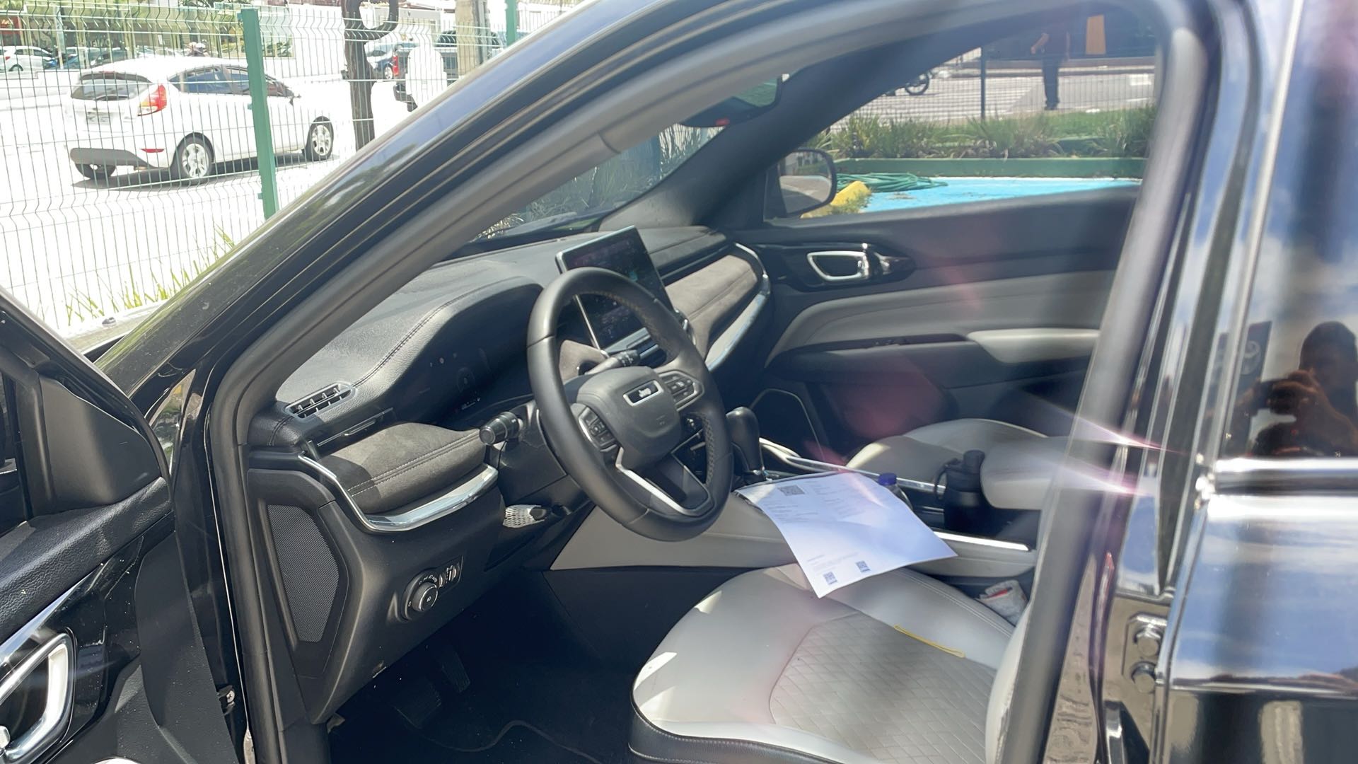 JEEP COMMANDER 2.0 TD380 TURBO DIESEL OVERLAND AT9