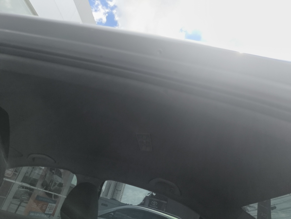 VOLKSWAGEN JETTA 2.0 COMFORTLINE FLEX 4P MANUAL